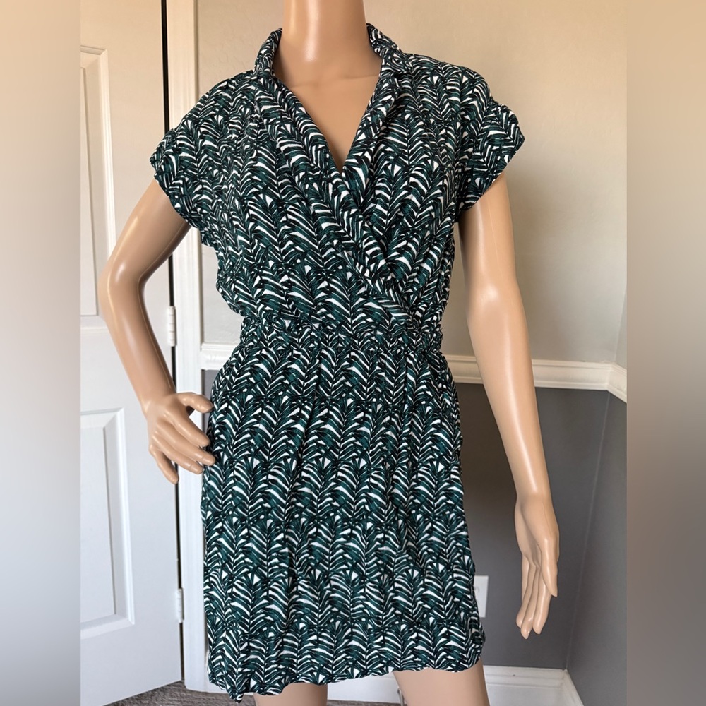 H&M Green and White Wrap Midi Dress